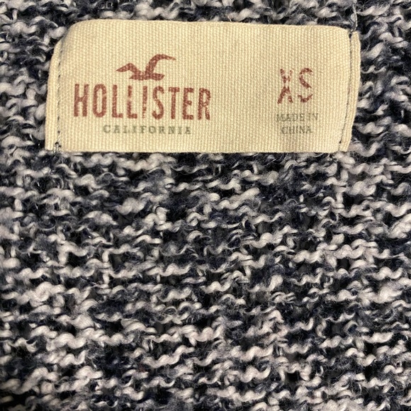 HOLLISTER - cozy blue sweater - Picture 2 of 3